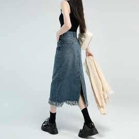 洋气高腰流苏后开叉牛仔半身裙女2024春季新款显瘦a字包臀中长裙
