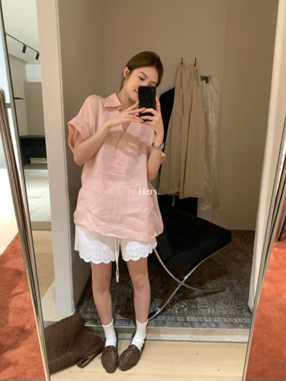 Áo sơ mi nữ linen tay ngắn cổ V phong cách Pháp — nghệ, màu hồng, màu trắng, màu mơ chi tiết 40
