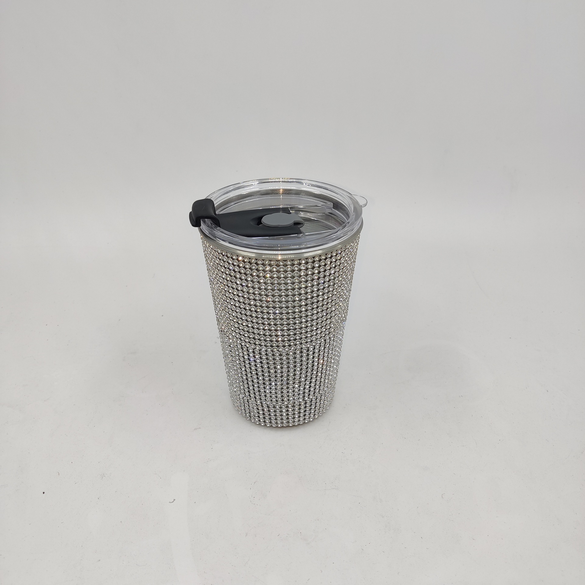 Taza de café incrustada en diamantes europea y americana nueva taza de paja de acero inoxidable 304 de una sola capa portátil taza de coche taza