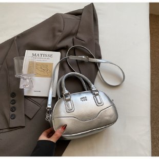 Perseguir la excelencia, un bolso femenino dedicado a las mujeres elegantes