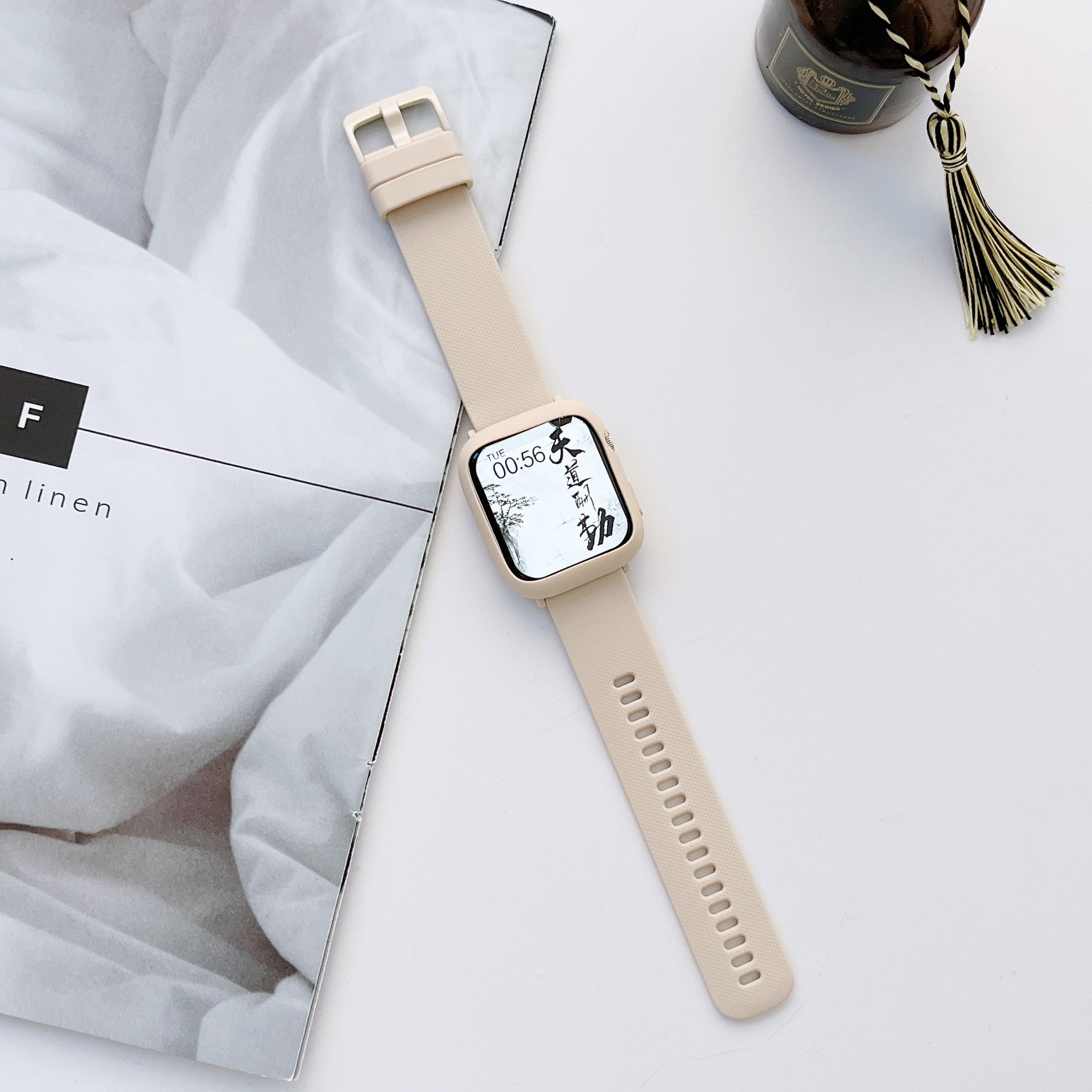 Milk tea color strap+case