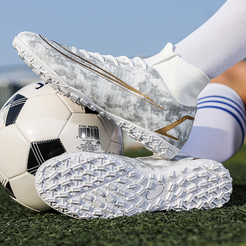 Scarpe da calcio transfrontaliere di grandi dimensioni da uomo S High Top Training Erba artificiale AG Spikes TF Unghie rotte Gioco di sport all'ingrosso_voghion.com
