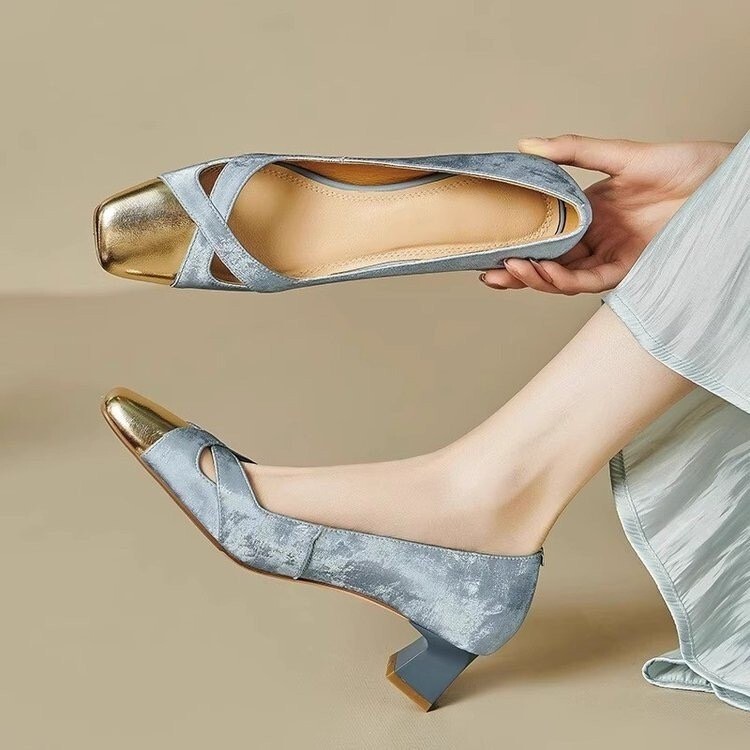 Beautiful New Chinese-Style Women's Shoes with a Design Featuring Hollowed-Out Mid-Heel, Elegant Pink High Heels, Color-Blocked Chunky Heel, and Square Toe Single Shoes Beautiful New Chinese-Style Women's Shoes with a Design Featuring Hollowed-Out Mid-Heel, Elegant Pink High Heels, Color-Blocked Chunky Heel, and Square Toe Single Shoes