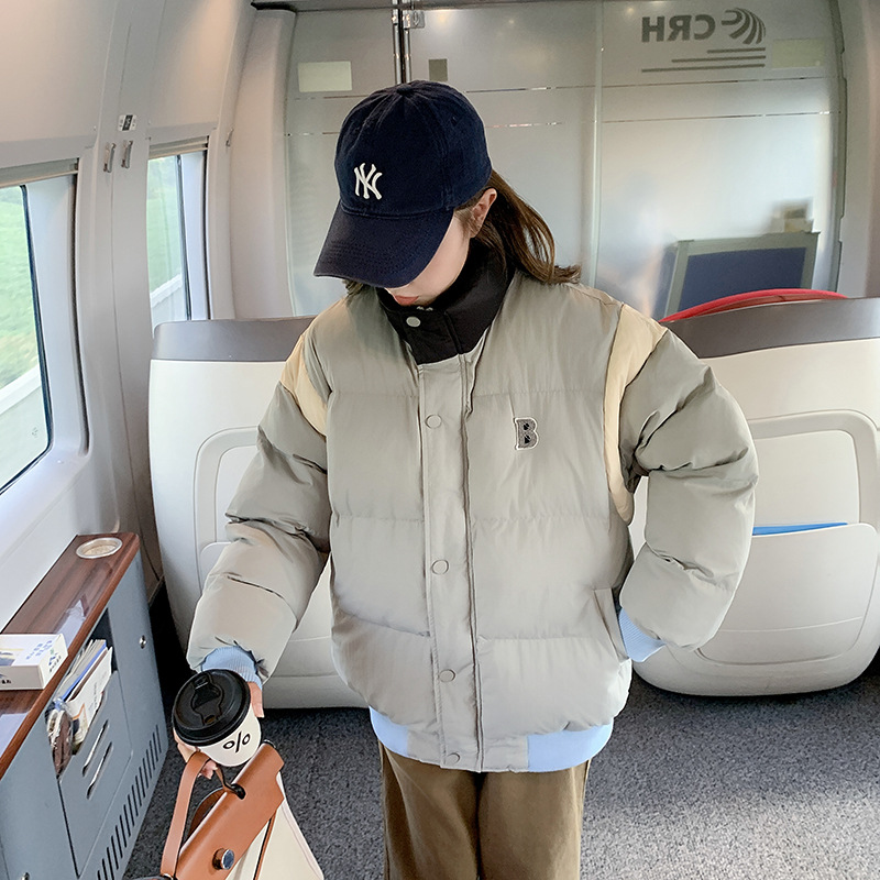 Ropa de béisbol suave coreana de color de invierno para mujeres de nuevo estilo de cuello vertical ropa de pan suelta coreana pequeña chaqueta de algodón suelta