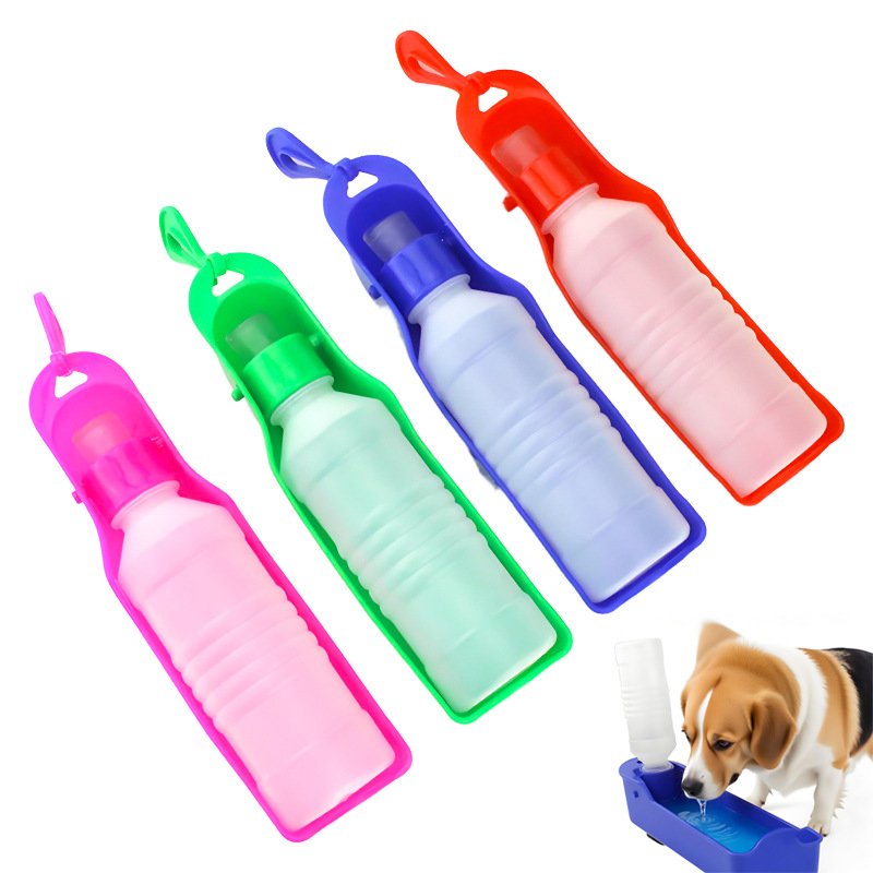 Mayorista fuera portátil mascota taza acompañante pasear perro viaje perro bebida de agua para gatos botella de agua suministros