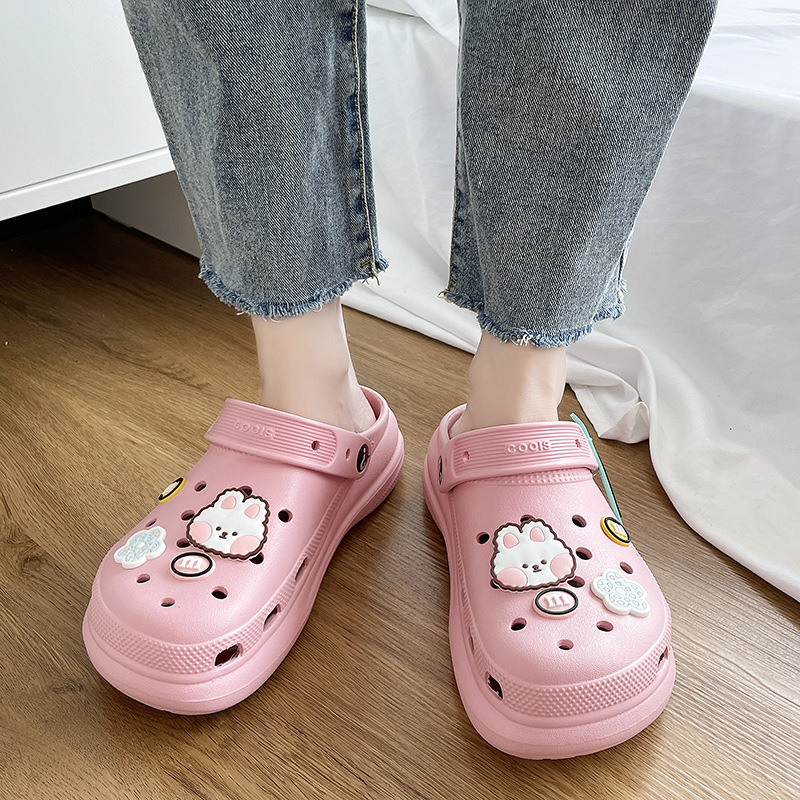 Zapatos con agujeros para mujer de verano nuevo estilo exterior de suela gruesa, arrastre de puntera, aumento cómodo, red antideslizante, enfermera roja, pisando mierda, zapatos de playa