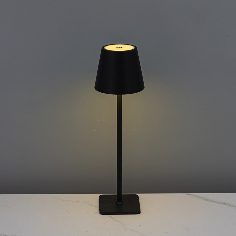 Lámpara de Mesa LED Decorativa Transfronteriza, Recargable, de Hierro, con Control Táctil USB, Luz Ambiental con Brillo Ajustable, Ideal para Camping o Mesita de Noche