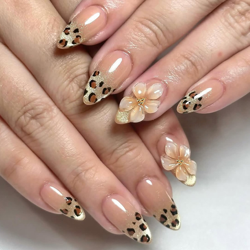 Wearable Almond-Shaped Gradient Leopard Print French Style Glitter Cat Eye 3D Three-Dimensional Resin Flower Detachable Fake Nails Wearable Almond-Shaped Gradient Leopard Print French Style Glitter Cat Eye 3D Three-Dimensional Resin Flower Detachable Fake Nails