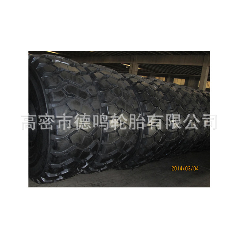 En stock suministro 29.5R29 cargador de neumáticos E-3/L-3 B02N máquina tenedor neumático