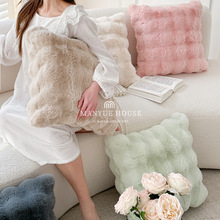 秋冬款网红皮草抱枕兔毛绒沙发卧室方枕托斯卡纳小红书北欧风靠枕