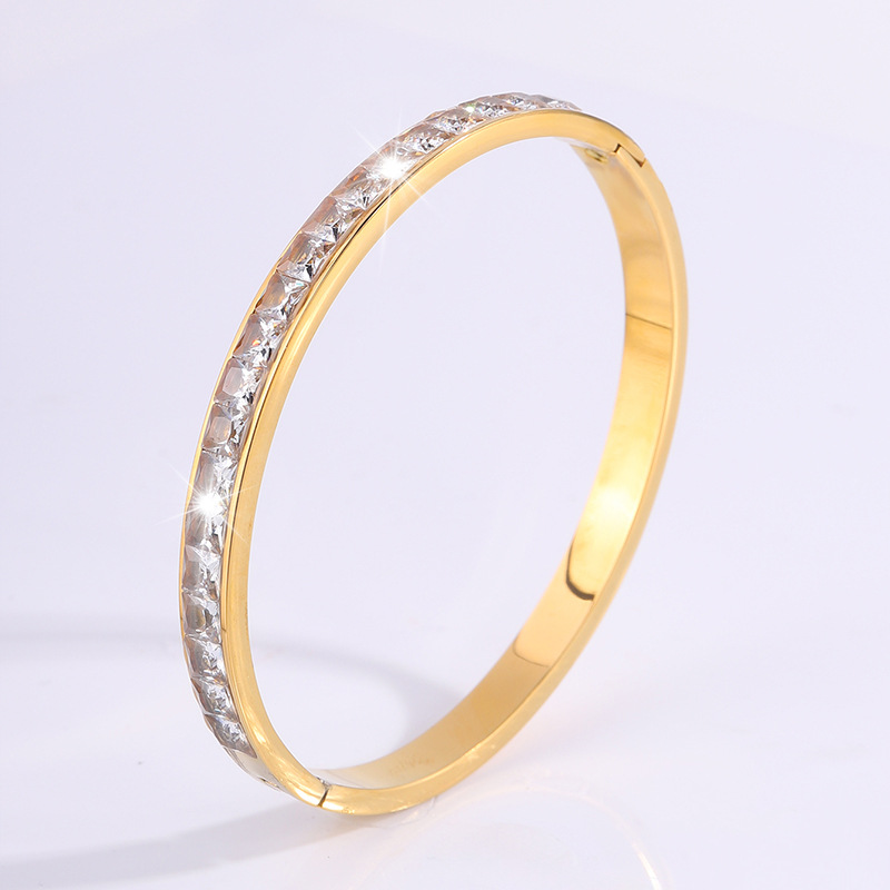 Brazalete de acero de titanio de diamantes de moissanita pulsera galvanizada al vacío de niñas de alta calidad de la moda europea y americana no se desvanece pulsera