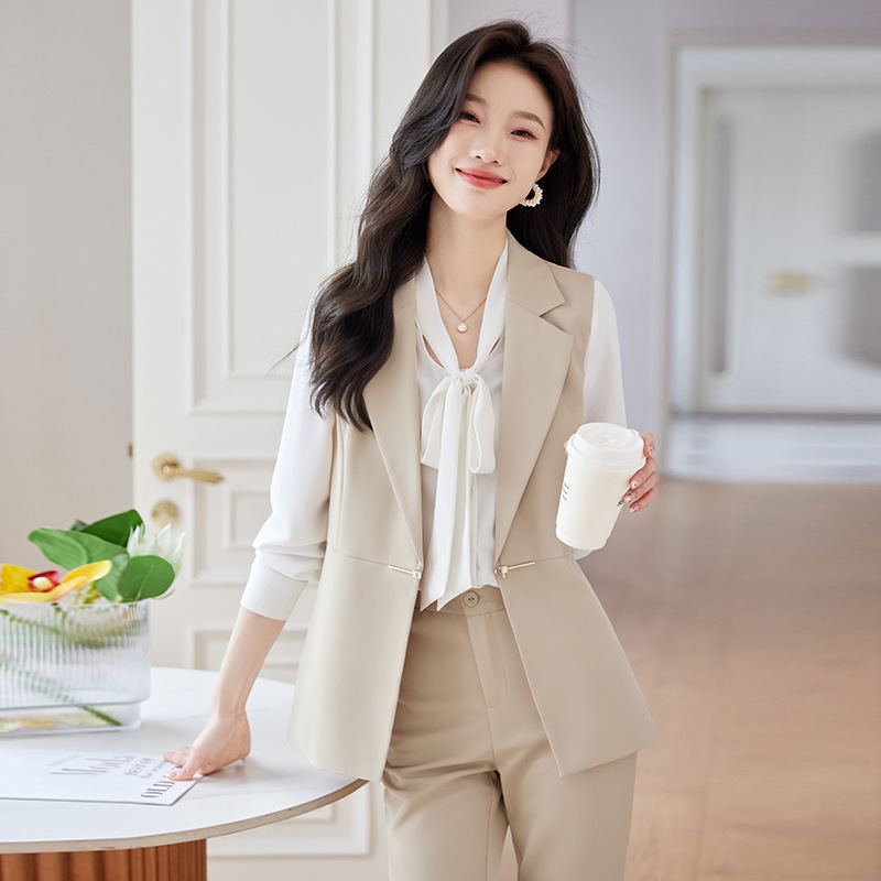 Colored classic suit jacket