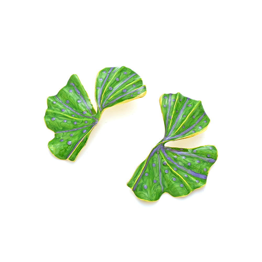 1 Pair Simple Style Leaf Enamel Zinc Alloy Earrings display picture 3