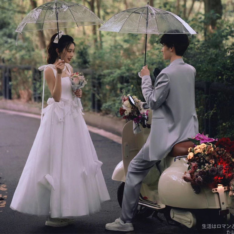French-Style Vintage Forest-Themed Light Wedding Dress with Straps, White Studio Couple Photo Shoot Gown, Engagement and Registration Evening Dress