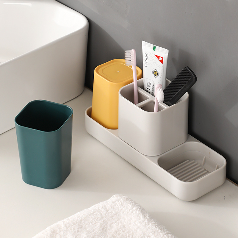 Set di bicchieri portaspazzolini per coppia e organizer bagno_voghion.com