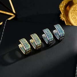 脐饰;耳环;耳廓、耳扩