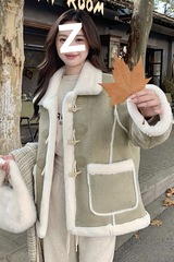 牛角扣麂皮绒皮毛一体羊羔毛绒外套女2025冬季新款加厚保暖棉服