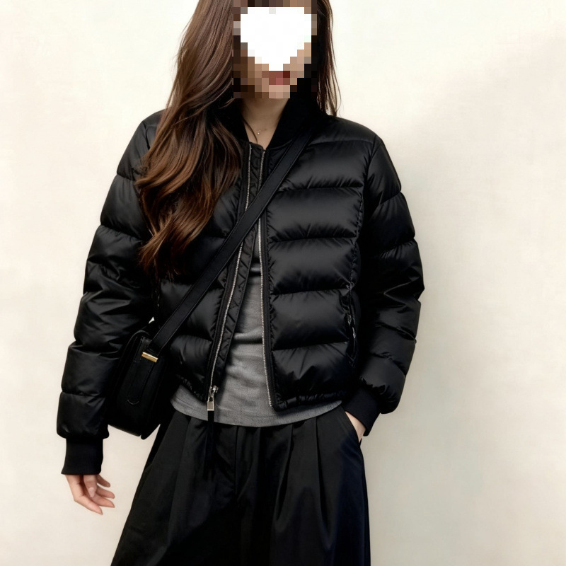 Black Lightweight Ribbed down Jacket for Women 2025 Winter New Short Style Petite Stylish down Coat for Women