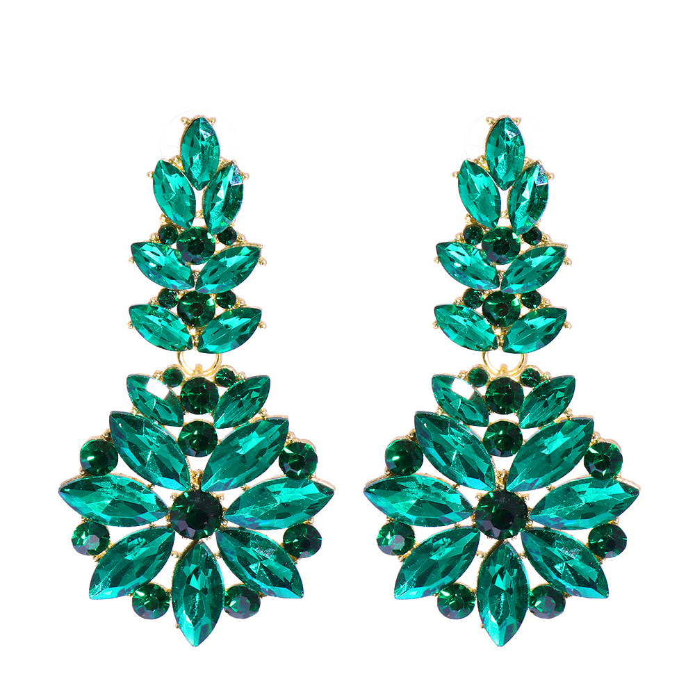 Nihaojewelry Jewelry Wholesale Fashion Geometric Inlaid Colorful Diamond Earrings display picture 15