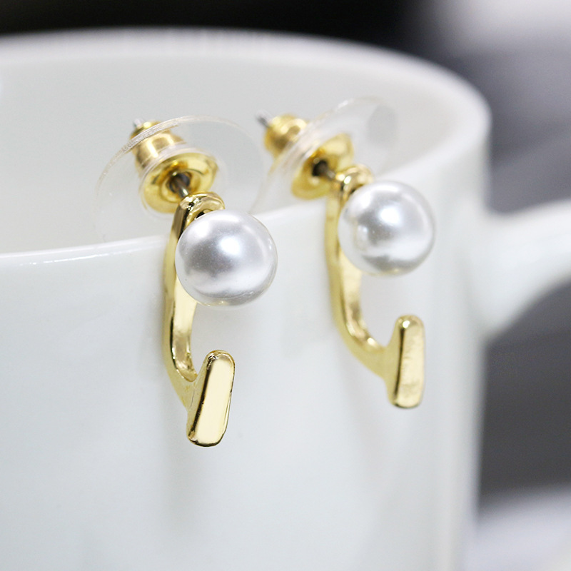 Earrings Classification 1 Pair Quantity Elegant Solid Color Geometric Butterfly Iron Plating Drop Earrings For Women's Banquet Travel Selfie