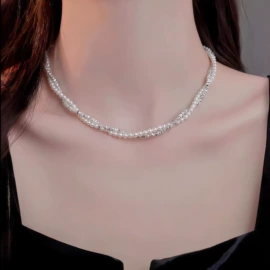 耳钉;耳环;耳夹