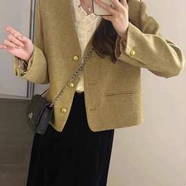 开春新品气质新品感纯色西装外套女春秋款赫本风休闲短款上衣新品