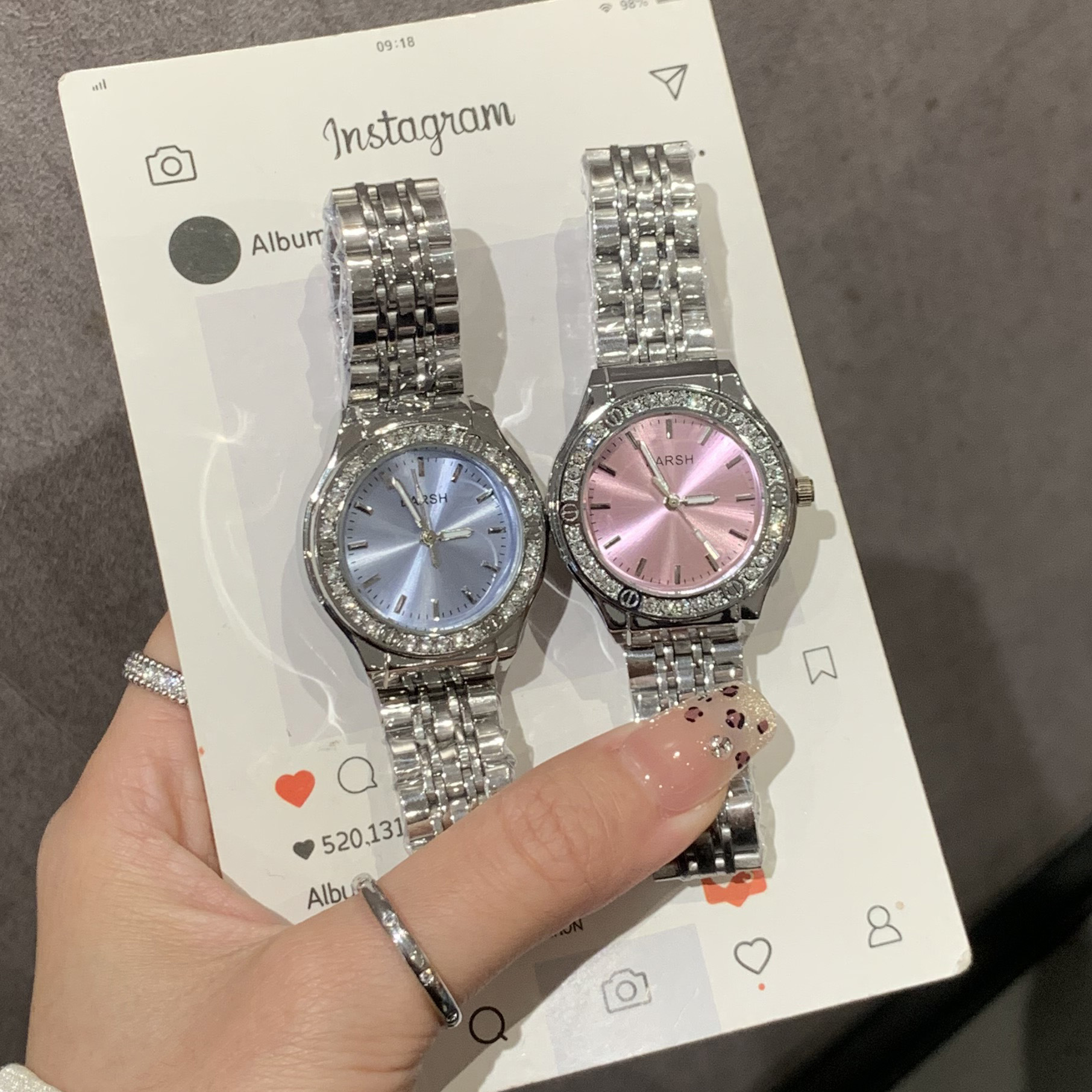 New Minimalist Elegant Lightweight Luxury Fashion Women's Watch with Diamond-Embedded Steel Band High-Grade Appearance Direct Factory Sales Hot-Selling Model
