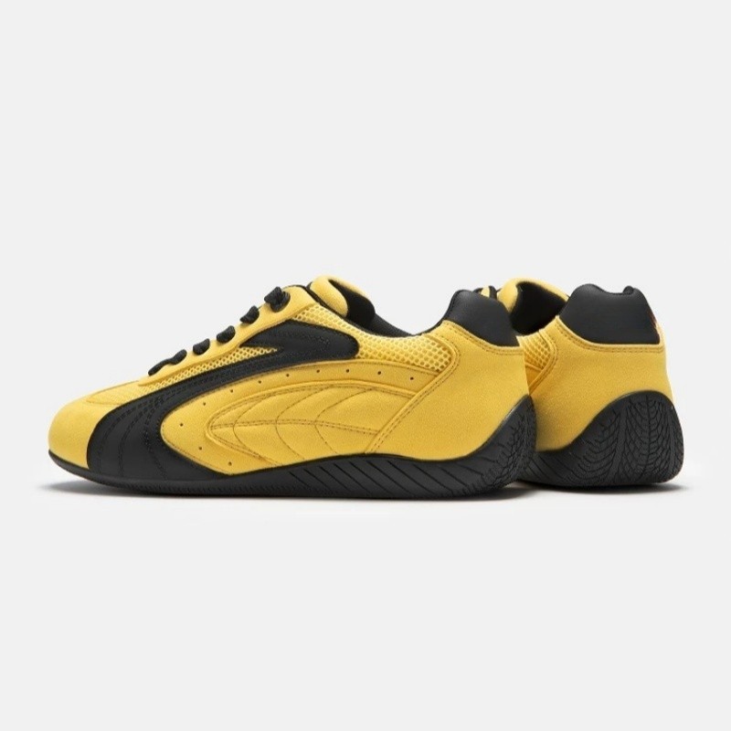 Zapatos casuales de suela blanda estilo Hong Kong para mujer, zapatillas de entrenamiento alemanas rojas de verano 2026, zapatillas deportivas retro casuales de carreras.