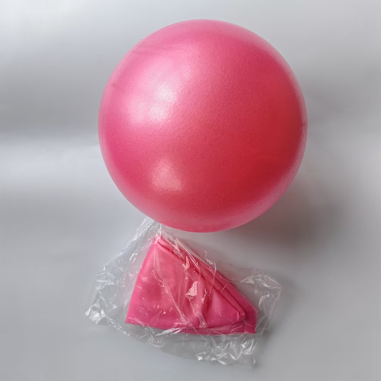 粉色普拉提球(25CM直径)送吹气管