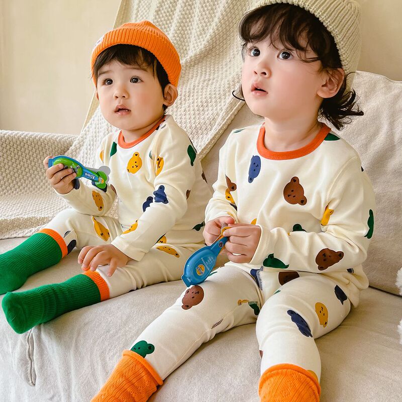 Autumn and Winter Children's Boneless Pajamas Set Pure Cotton Seamless Baby's Autumn Clothes Autumn Trousers Thermal Underwear for Boys and Girls Home Clothes Autumn and Winter Children's Boneless Pajamas Set Pure Cotton Seamless Baby's Autumn Clothes Autumn Trousers Thermal Underwear for Boys and Girls Home Clothes