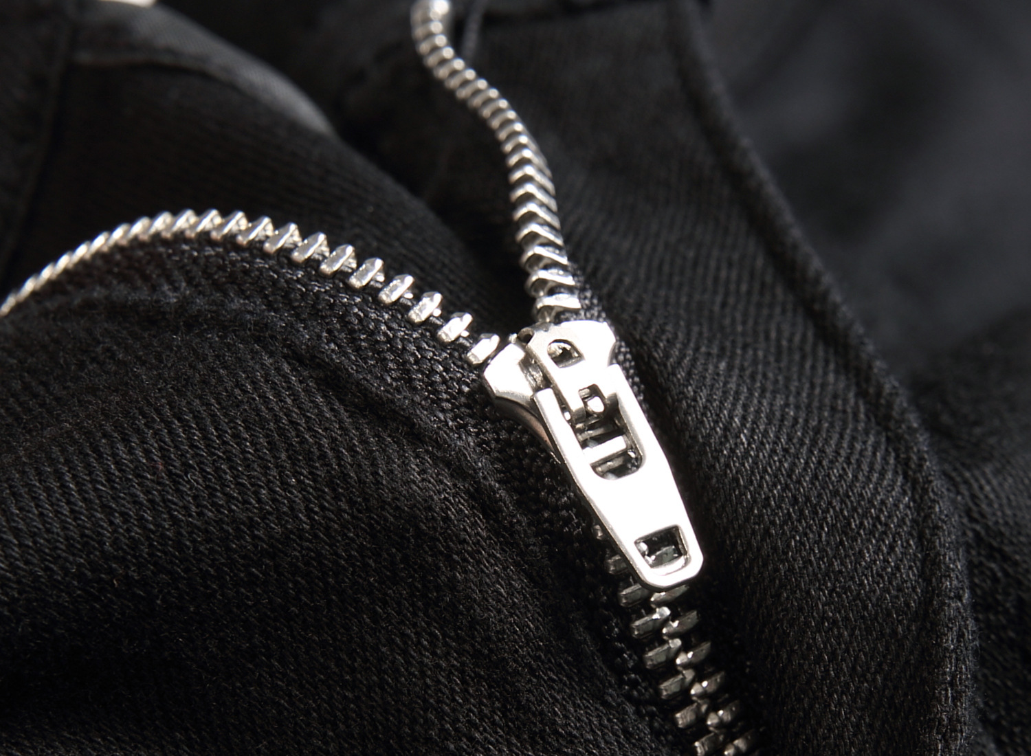 2023 Autumn New Street Style Black Men's Jeans Personality Stretch Trend Slim Fit Mid-Waist Pants Men_viptrois.com