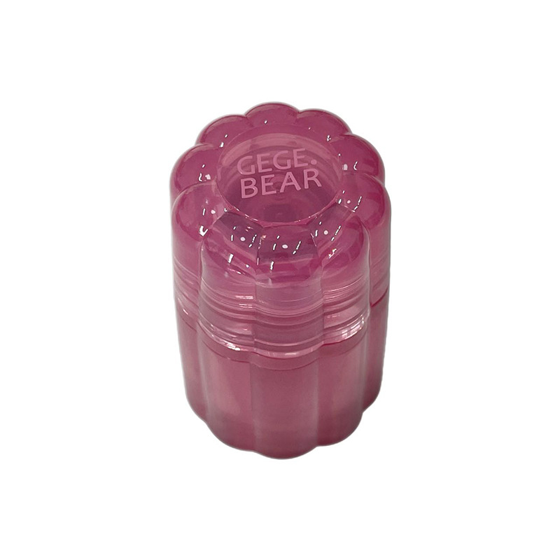Gege Bear Dual Solid Lip Jael es un espejo hidratante y sedoso que cubre las huellas labial y no es fácil de tocar el esmalte labial.