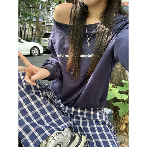 Ladies Off-the-Shoulder Long Sleeve Hoodie with 2025 Early Autumn Letter Print Loose Design Student Top