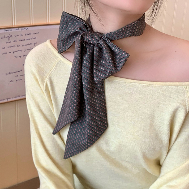 Pañuelo de seda, banda larga, sensación de alta calidad, versión coreana multifuncional, bolso de todo fósforo, cinturón de moda para el cabello con cinta para el cabello