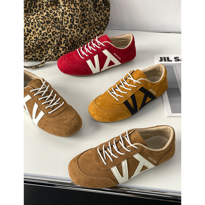 New Product Hot Sale 2026 Spring New Retro Fashion Versatile Sports Flat Casual Shoes Mis-6654 New Product Hot Sale 2026 Spring New Retro Fashion Versatile Sports Flat Casual Shoes Mis-6654