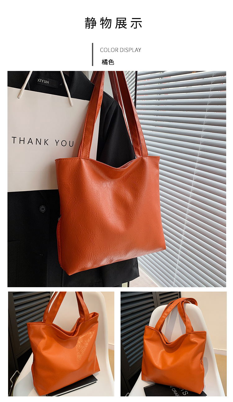 Retro large-capacity tote bag for women, 2024 new style fashionable portable commuting bag for going out, single-shoulder bag for students' classes undefined
