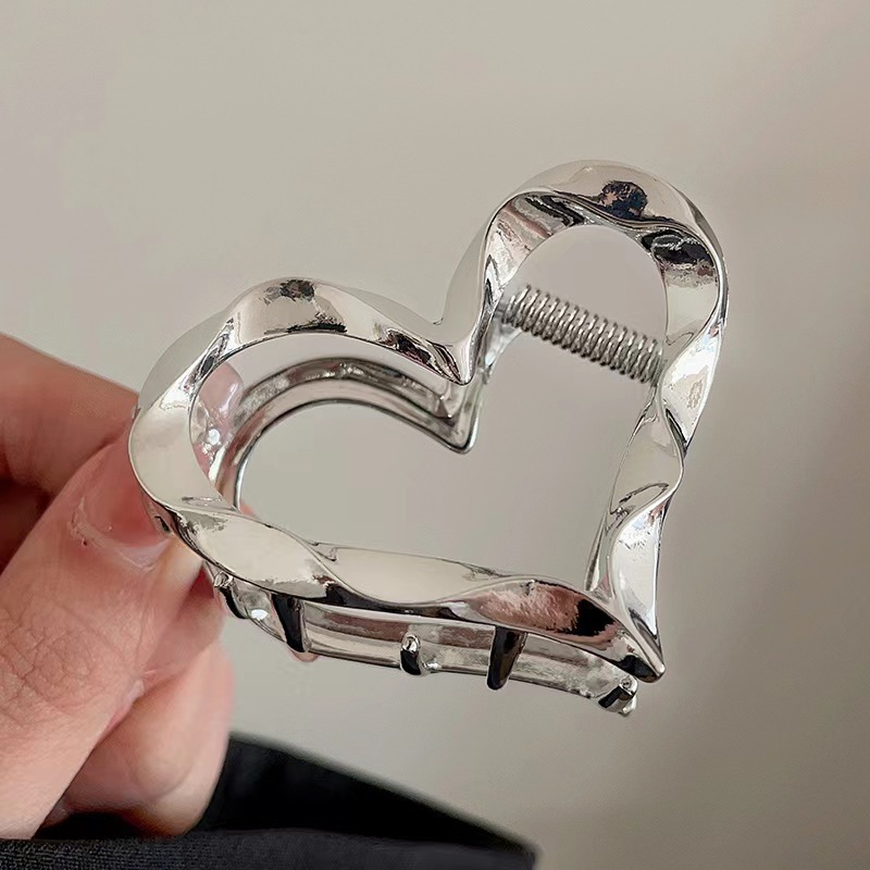 Women's Gender Vintage Style Style Vintage Style Heart Shape Alloy Hair Claws