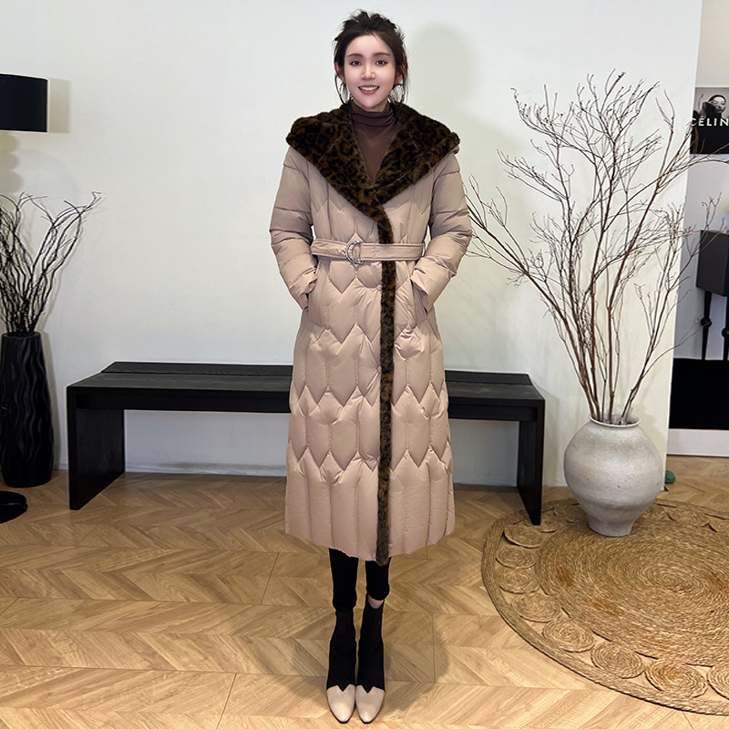 La moda coreana transfronteriza engrosada y delgada ropa de algodón encapuchada caliente otoño y invierno mujer delgada tamaño grande con chaqueta L - 7XL image 9