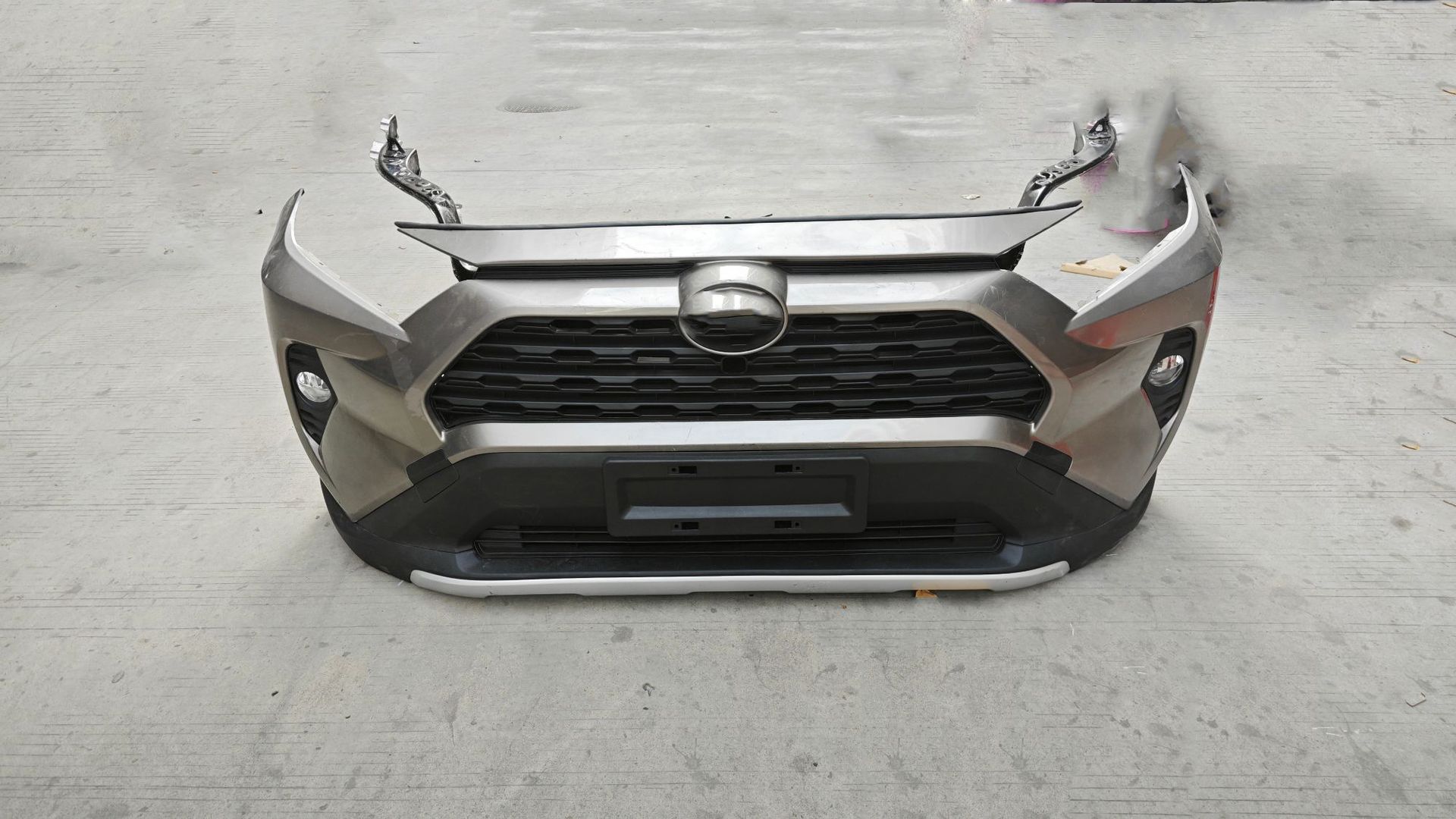 Suitable for Toyota Rav4 Xa50 Front Bumper, Front Bar, Front Nose, Front Surround
