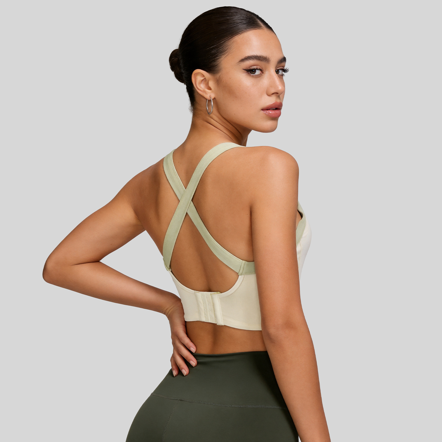 Juyi Tang integrado fijo doble correa de hombro breasted inalámbrico a prueba de golpes push-up mama colección fitness yoga ropa interior deportiva