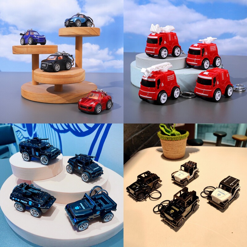 Cartoon mini alloy pull back small car keychain pendant trendy cool car toy decoration grab machine small gift