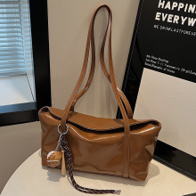 韩版小众腋下包包女2025新款潮复古手提通勤包简约大容量单肩包