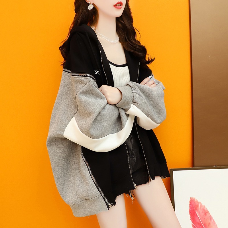 Design sweatshirt with zipper