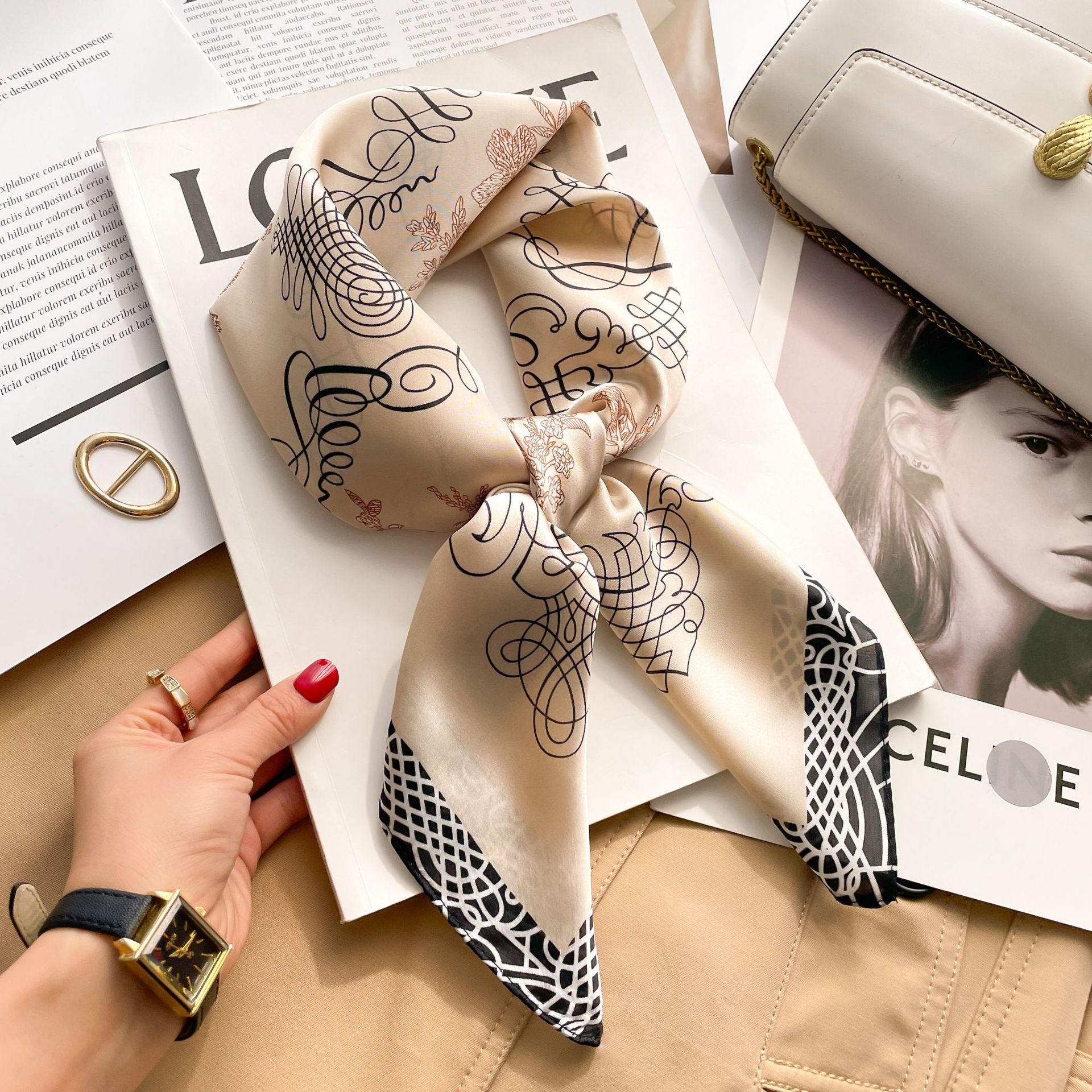 A0182 공비 작은 광장 다크 브라운