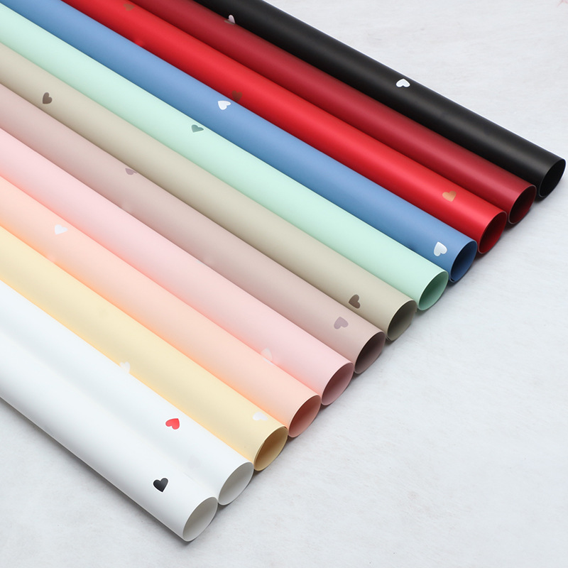 Huaxi cálido amor por el material de embalaje de ramo de flores de papel de embalaje impermeable florista material de ramo de flores