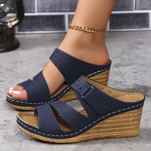 Women's Oversized Fashionable Platform Sandals with Toe Post, European and American Style, Leisure and Comfort, Solid Color Thick-Heeled Fish Mouth Shoes