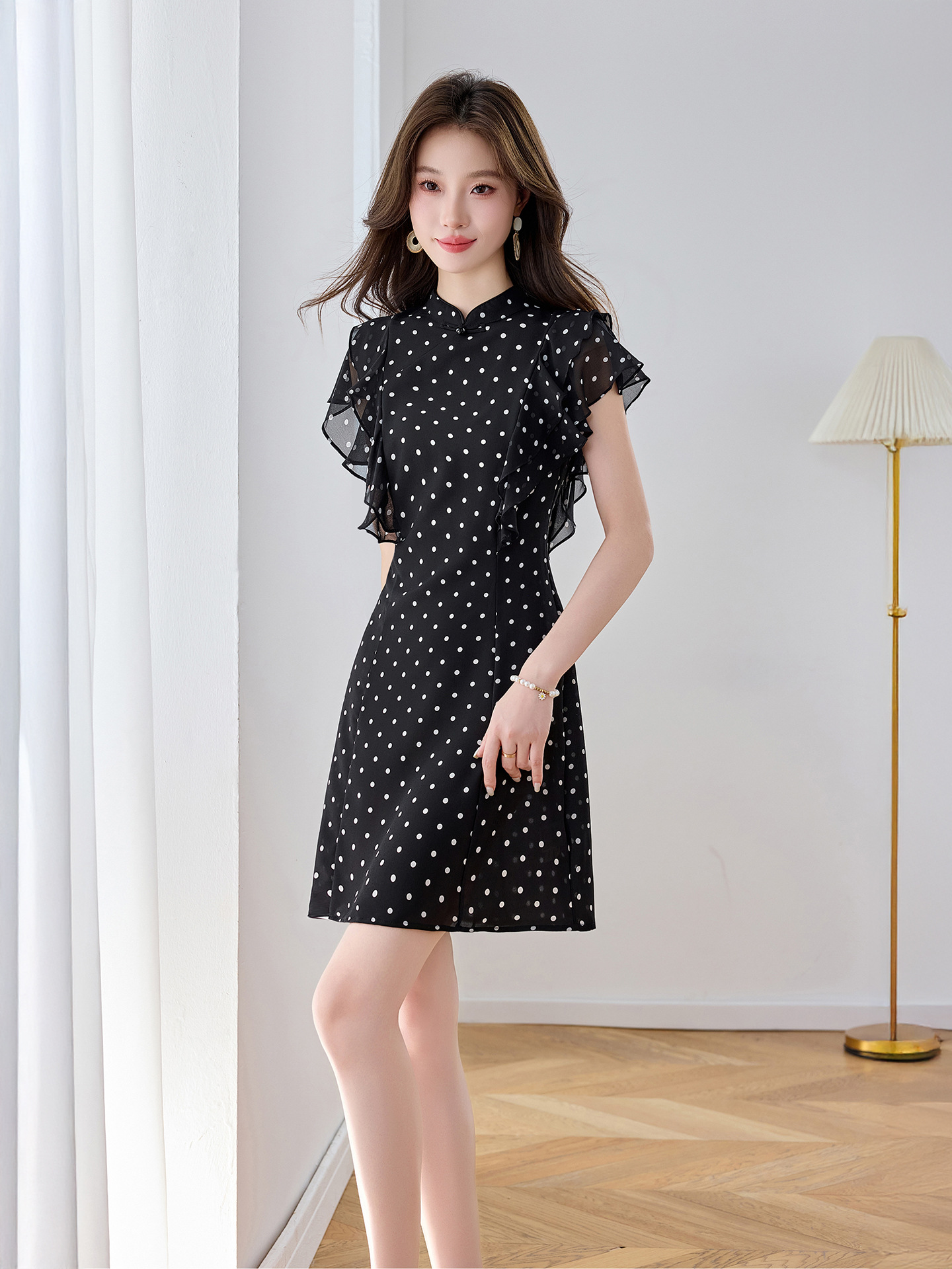 Đầm maxi nữ thắt eo họa tiết hoa nhí hai dây mặc hai kiểu Z5718 — Hoa đỏ, Chấm tròn
