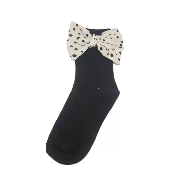 With bow, black