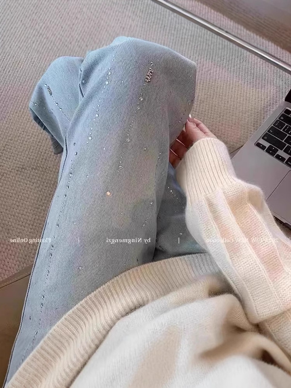 复古浅蓝色烫钻阔腿牛仔裤女2025春秋新款高腰遮胯显瘦直筒长裤子|undefined