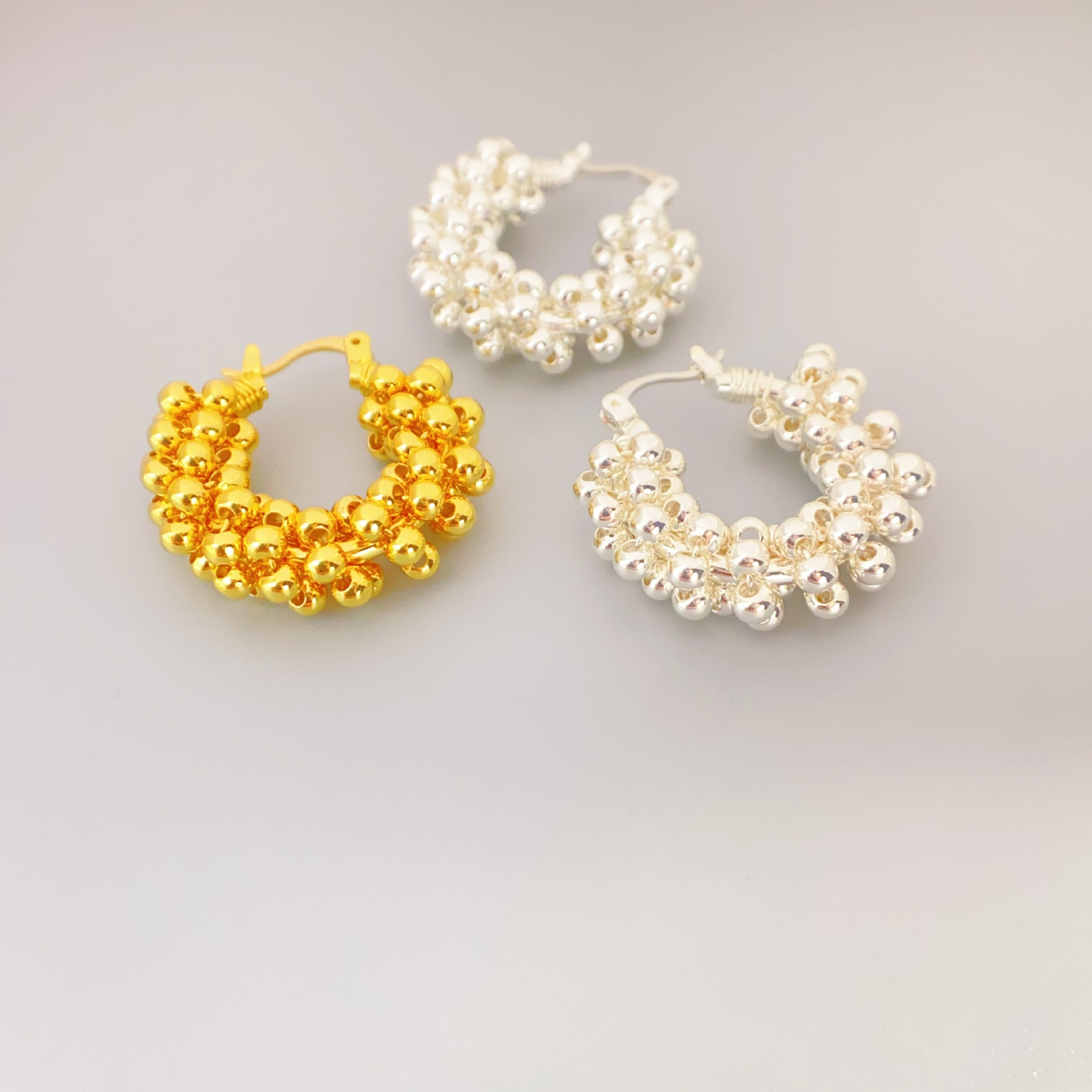 歐美新款設計師款個性金豆豆銅鍍真金氣質輕奢小眾高級感耳環批發